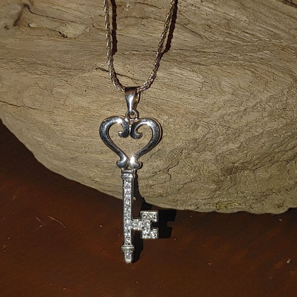 Long Heart Key Pendant Necklace Sterling Silver Chain 17 Inches Vintage CZ